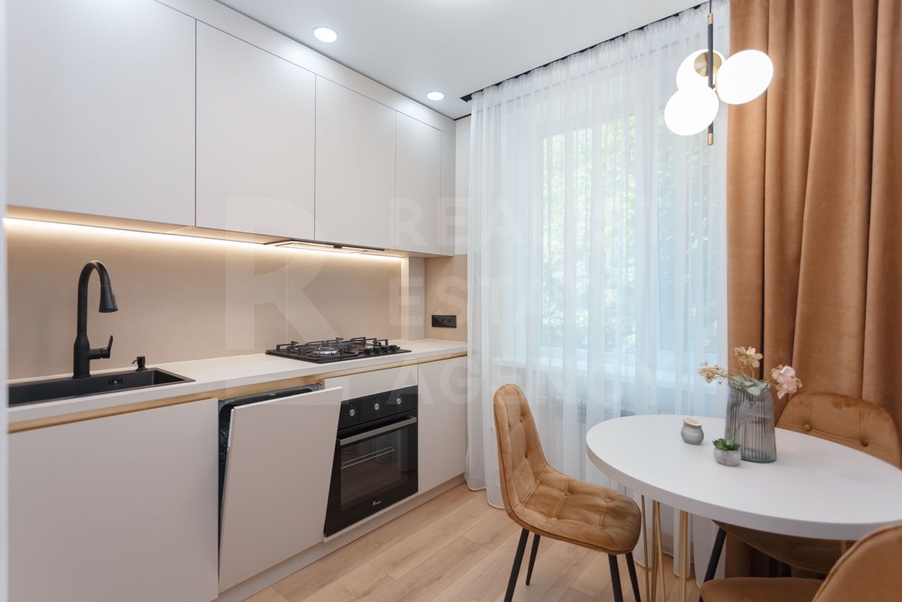 Vanzare, apartament, 2 camere, strada Miron Costin, Râșcani - Poză 1