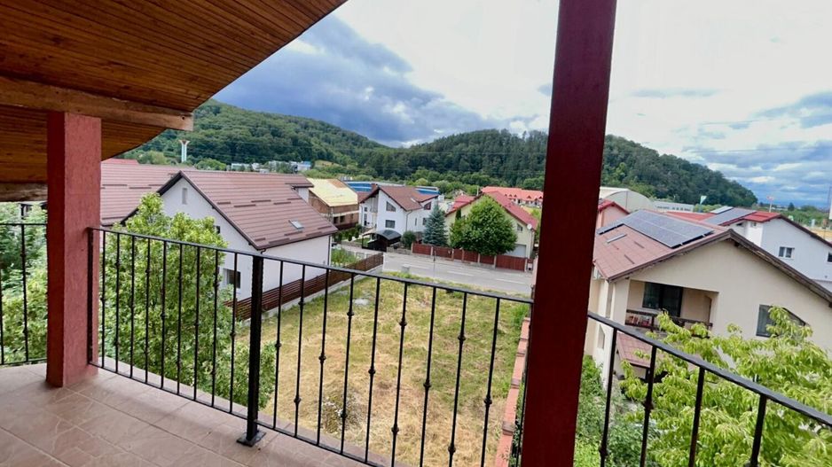 Inchiriere casa individuala multifunctionala zona rezidentiala Bunloc - Poză 6