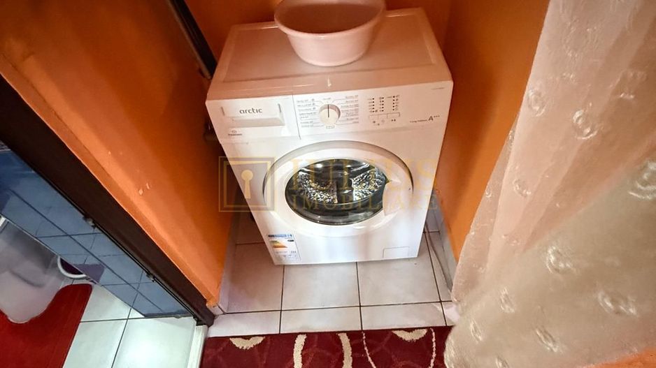 2 camere| zona Lipovei| centrala proprie| apartament frumos| - Poză 11