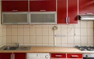 Apartament renovat cu 2 camere langa metrou de închiriat - Poză 13