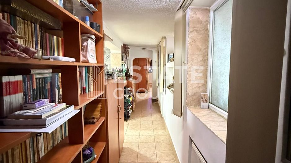 Casa individuala 5 camere plus anexe, zona Girocului - Poză 9