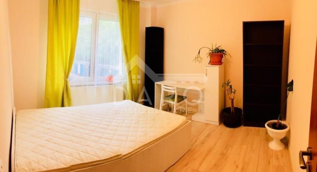 Vand apartament cu 3 camere in Tudor - Poză 1