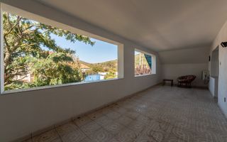 Casa visurilor cu livada roditoare si gradina amenajata - Poză 17