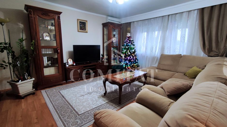 Apartament cu 3 camere | Zonă semicentrală | The Office - Poză 1