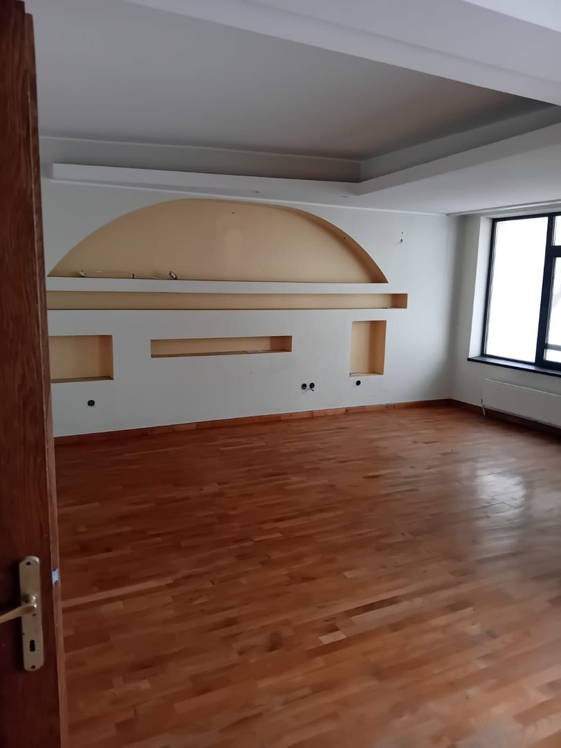 Casa perfectă pentru tine și afacerea ta – zona Casa Sindicatelor! - Poză 35