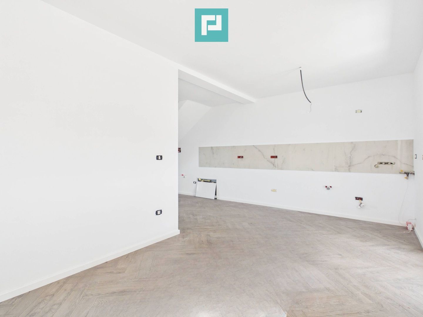 Duplex cu 4 camere Urseni-Moșnița Nouă - Poză 4