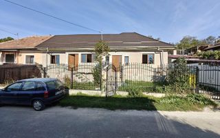 Casa si teren de vanzare Comanesti - Poză 1