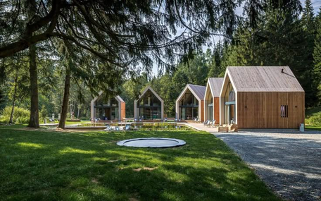 Pensiuni, cabane și proprietăți turistice