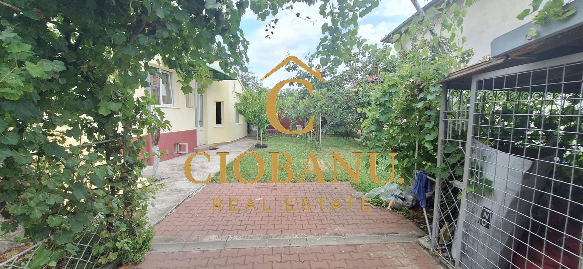Casa +1.800 mp teren intravilan de vanzare zona Popoveni - Poză 2