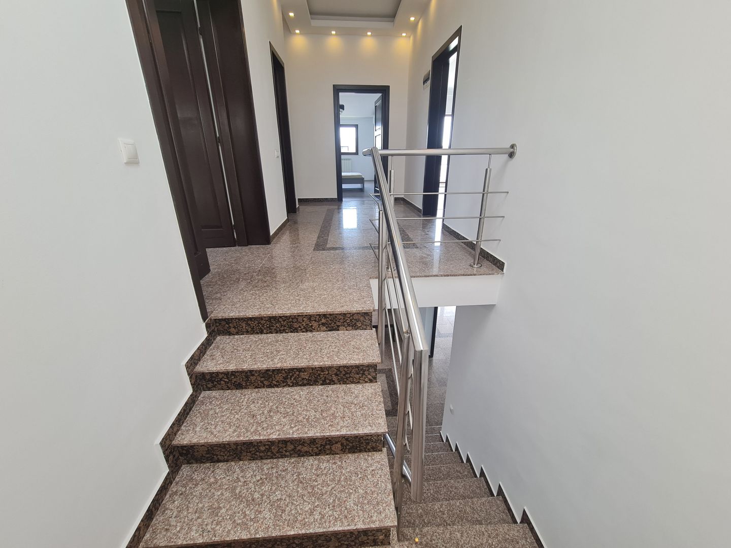 Casa individuala | semi-mobilata | 6 camere | Iancu Nicolae - Poză 14