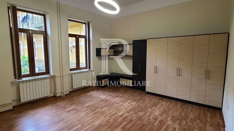 Apartament cu 2 camere | Etajul 1 | Pietonala | Ultracentral | Oradea - Poză 1