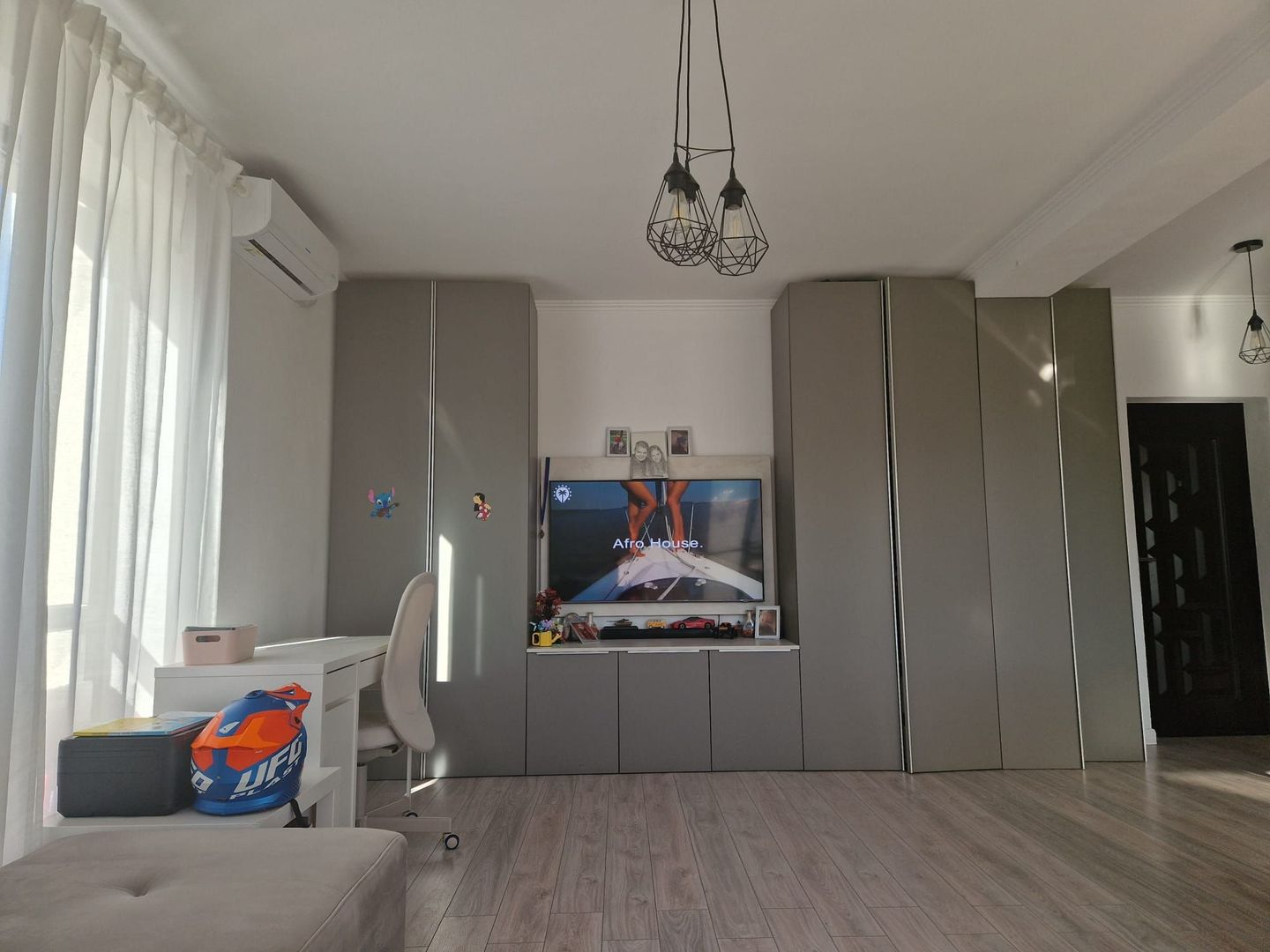 Comision 0% Apartament modern cu 2 camere, curte proprie 65 mp, parcare inclusă - Poză 3