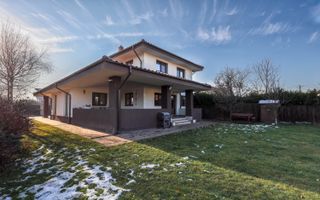 Rezervat/Zona Centrala/Casa Spatioasa/Mobilata Utilata - Poză 1