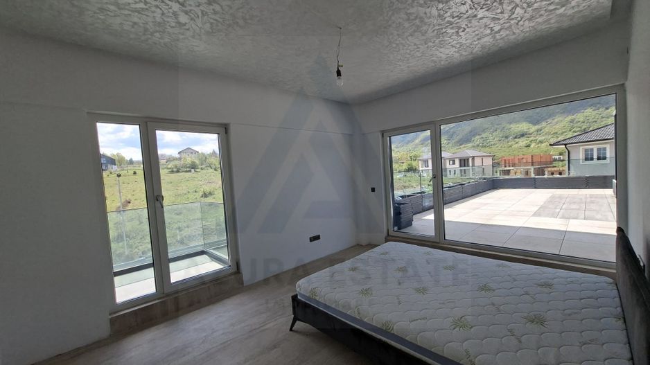Casă moderna 229 mp utili garaj  piscina terasa balcon Cisnadioara - Poză 16