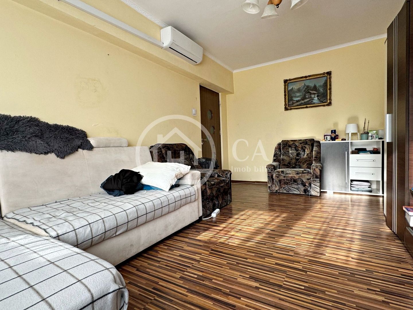 Apartament de vânzare cu 2 camere  în zona Cantemir, Oradea - Poză 2