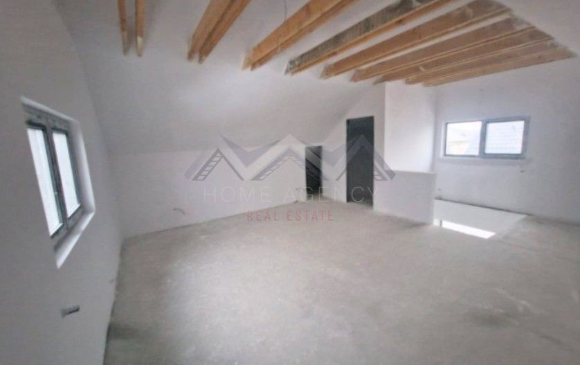 Casă individuală P+1+M în Otopeni – confort și compartimentare excelentă - Poză 8