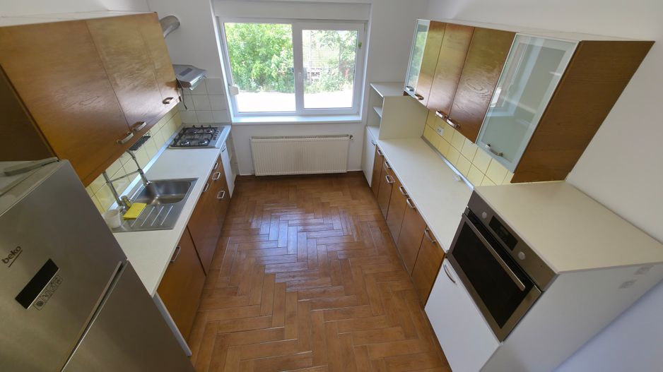 Vilă de inchiriat 5 dormitoare curte 300 m Iancu Nicolae Baneasa - Poză 6