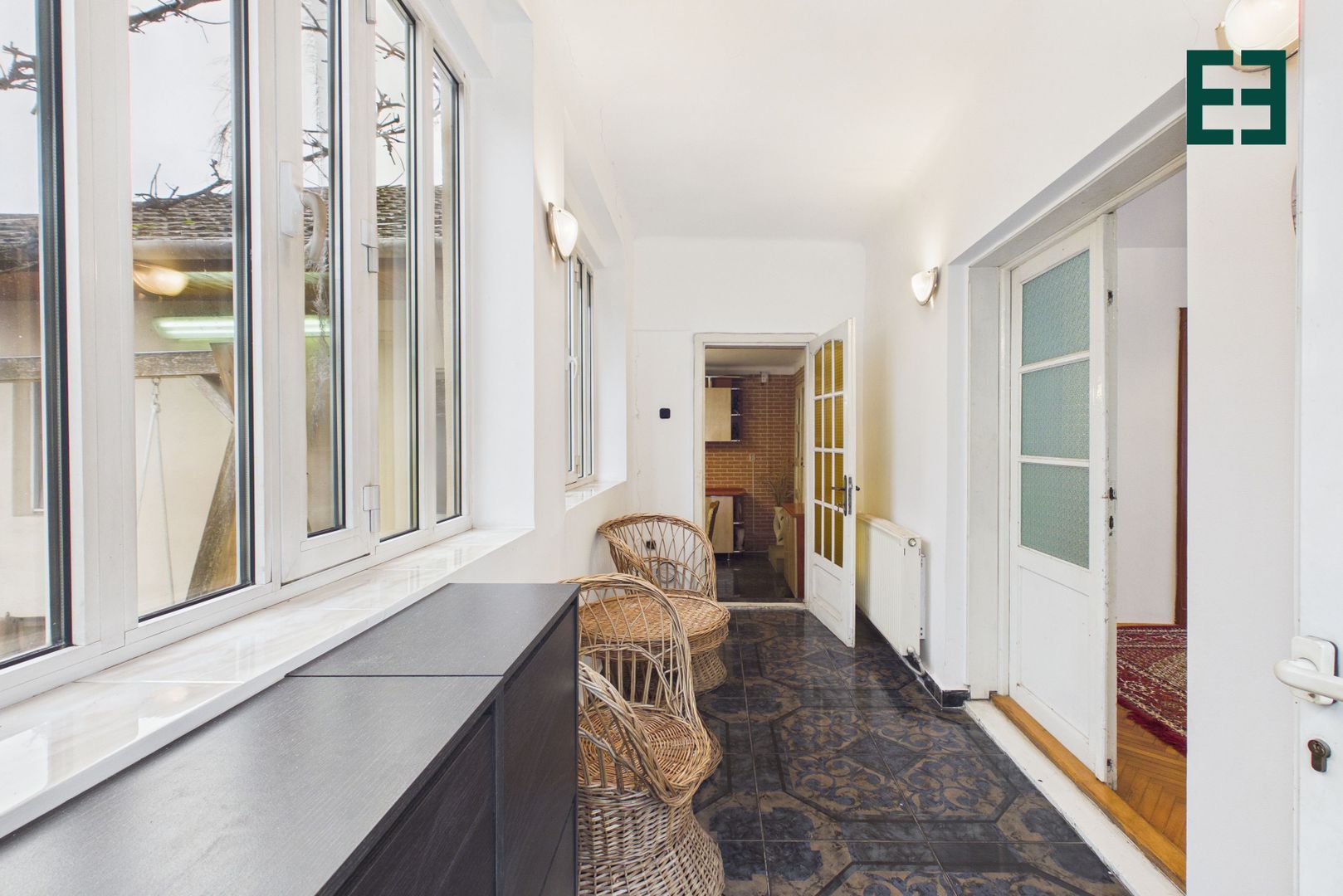 Casă cu 2 camere și 475 mp teren - Zona Aradul Nou - Arad - Poză 2