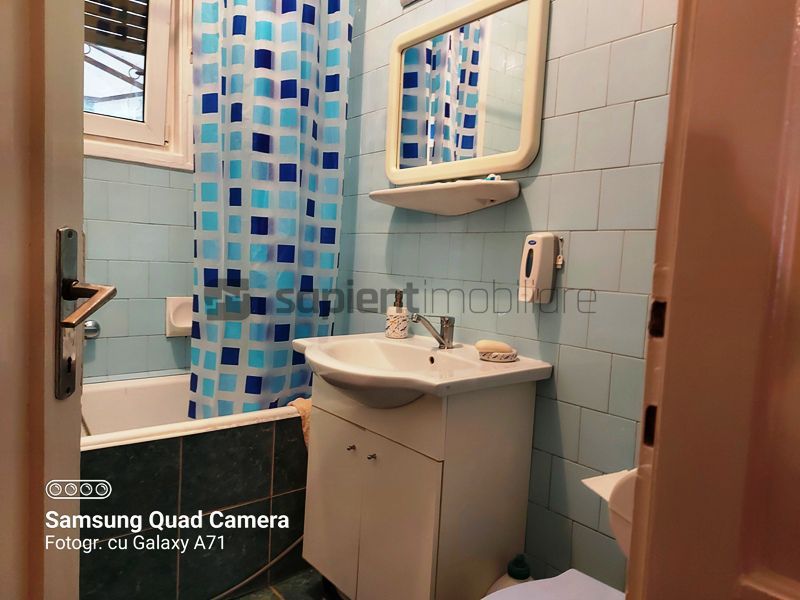 Casa cu 4 camere in zona Armatei Romane - Poză 12