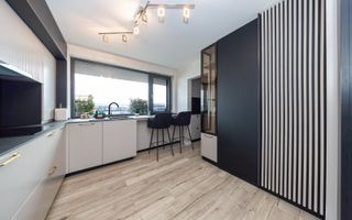 Penthouse superb, 3 camere+parcare subterana ,203 mp-Coresi - Poză 19