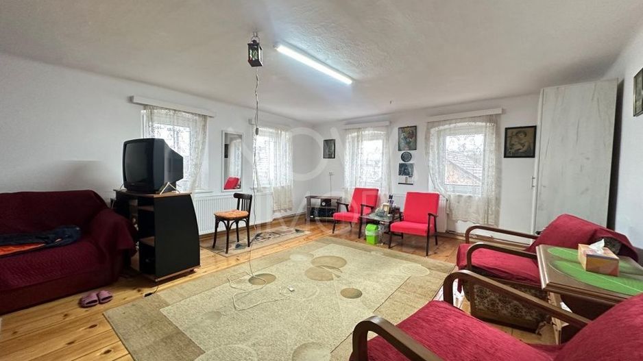 Casa individuala cu teren generos – 8.356 mp – Tichindeal, jud. Sibiu - Poză 11