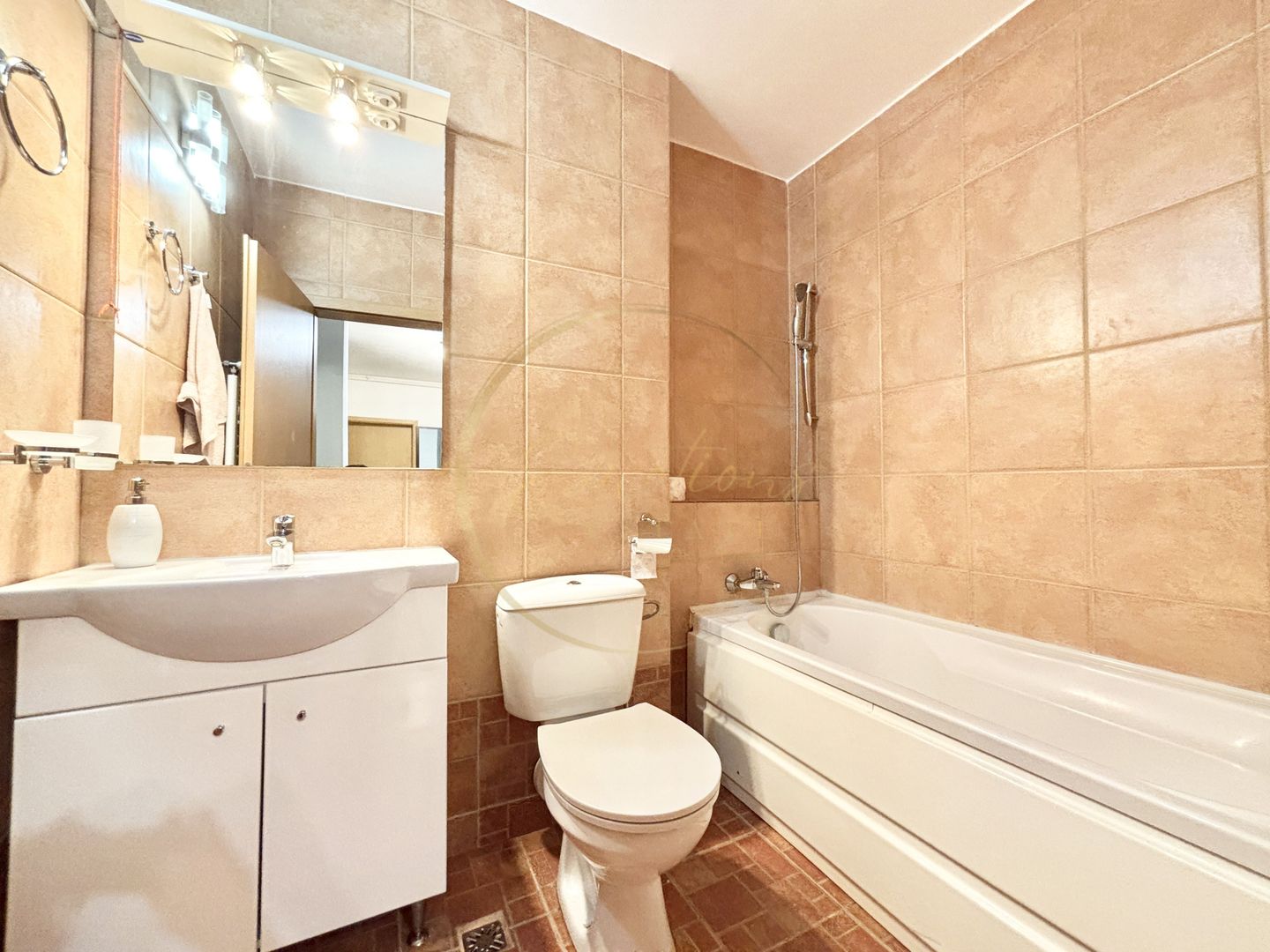 SUPER PREȚ | Apartament decomandat cu 2 camere - Zona Aradului | Loc de parcare - Poză 10