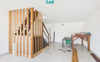 Casă cu 8 camere pentru investiții în Maciova CS - Poză 20