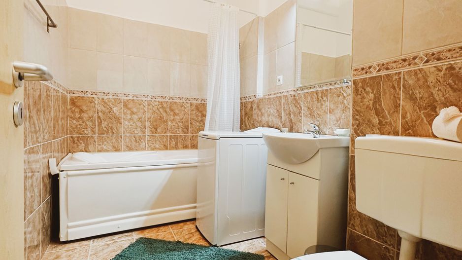 3 camere | 81 mp + 10 mp terasa | Parcare & Lift | Jandarmerie - Garii - Poză 13