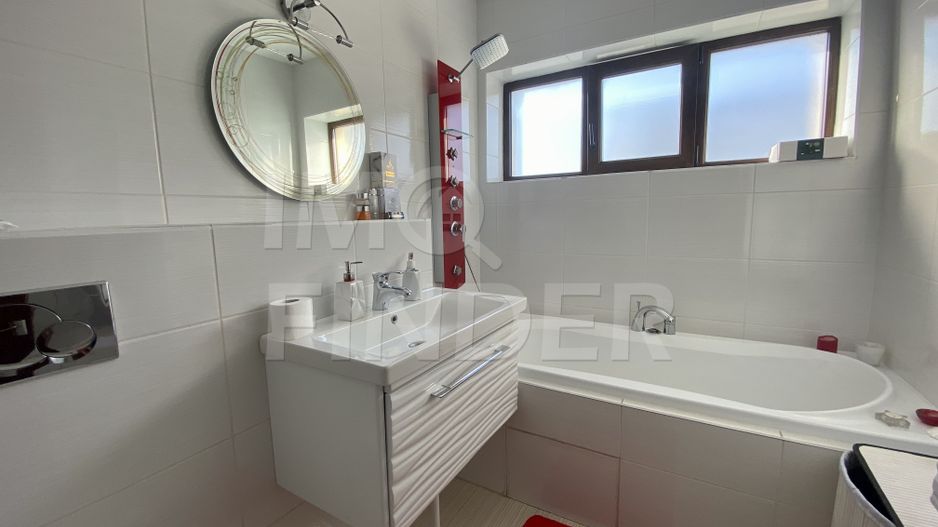 Apartament 2 camere Bloc tip Vila, Parcare Subterana, Buna Ziua - Poză 4