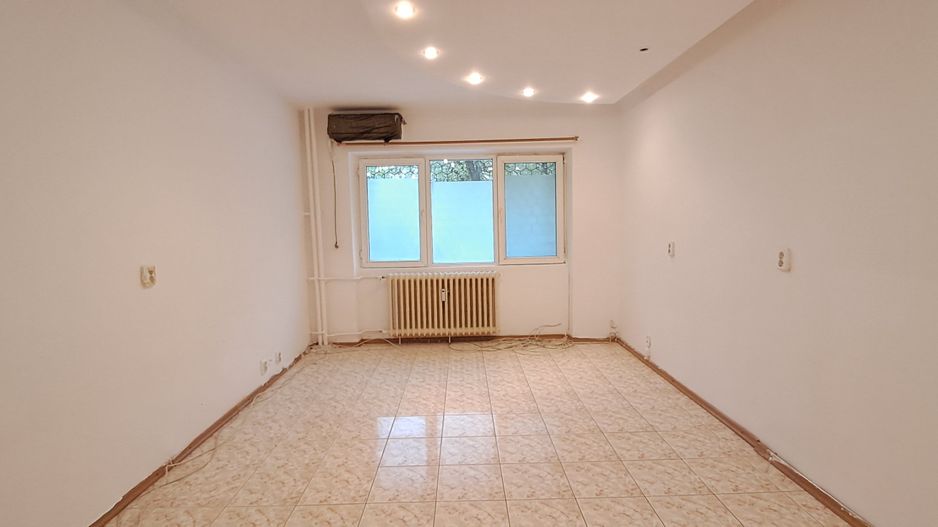 Apartament 3 camere Pantelimon, bloc reabilitat, statii stb si metrou - Poză 5