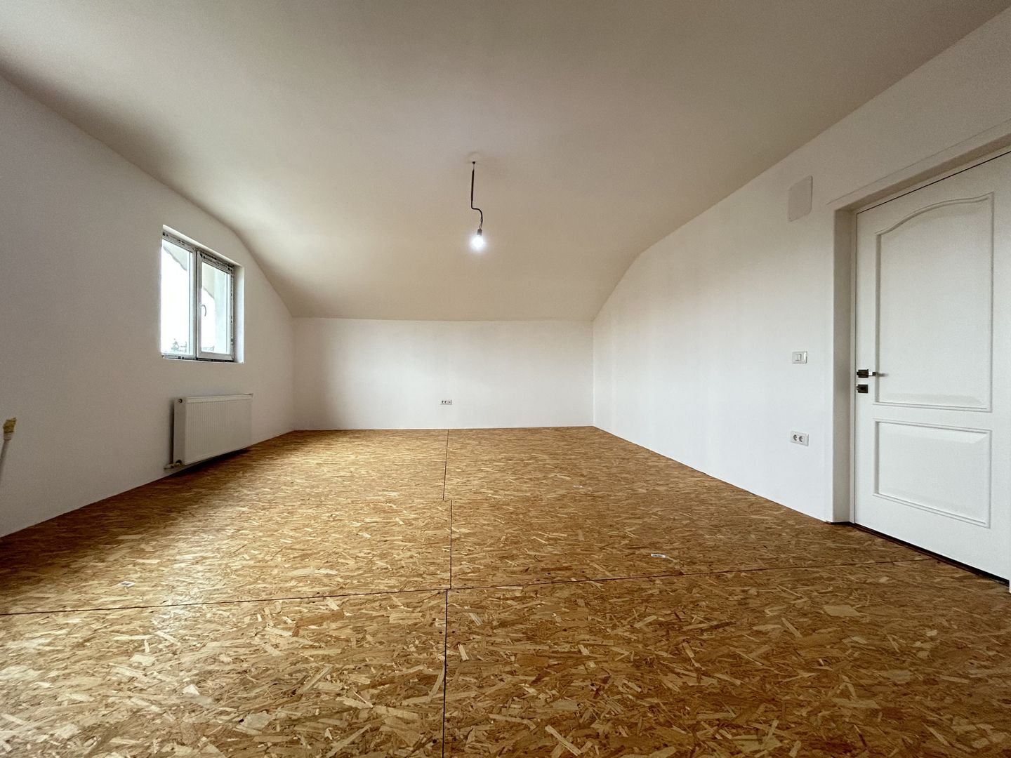 Casa P+1 din BCA ideala pentru o familie antreprenoare – Pecineaga - Poză 8