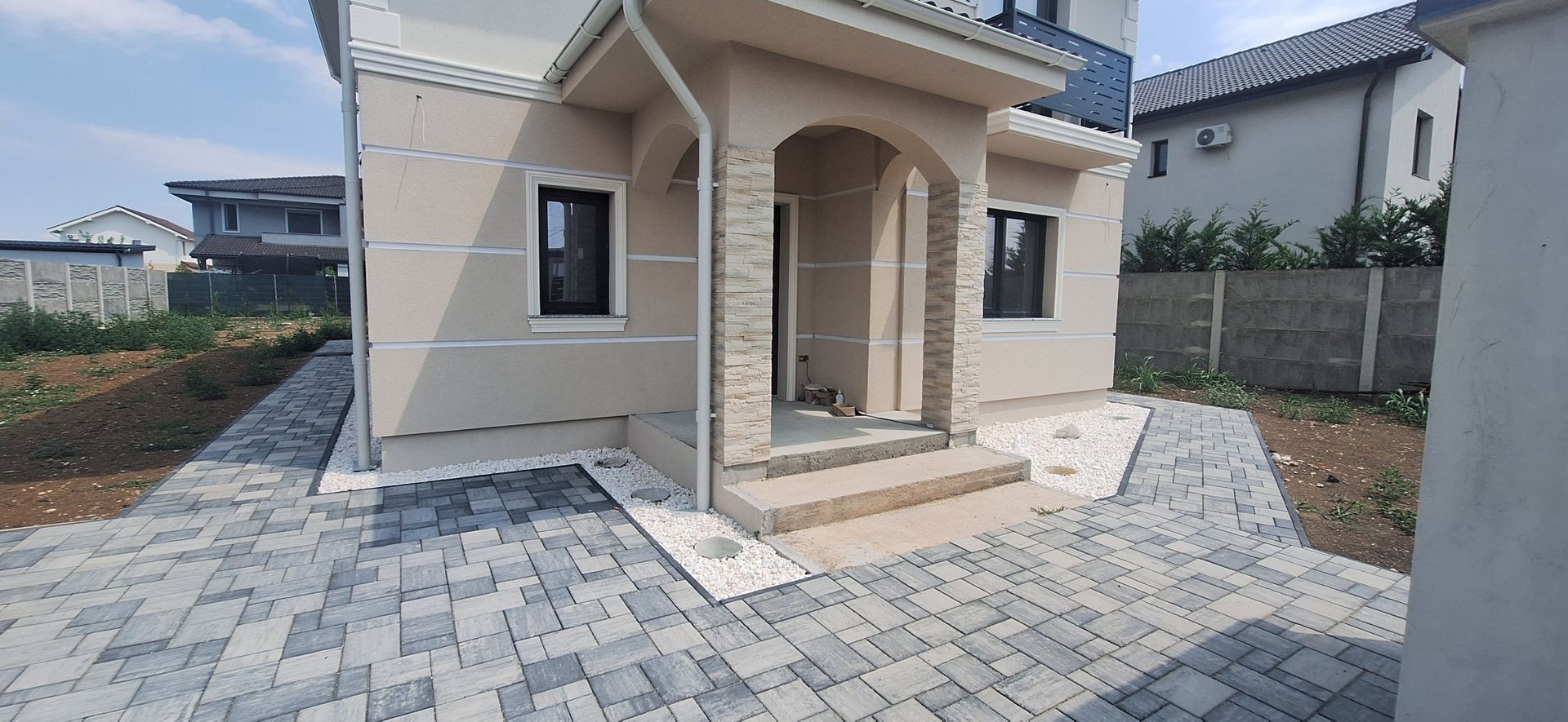 Locuinta individuala la cheie -teren de 661mp - Poză 3