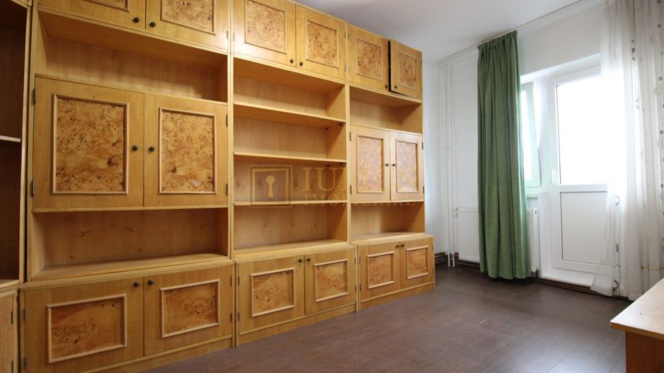 Zona Lipovei, 4 camere + 2 bai, centrala proprie, PET-FRIENDLY - Poză 10