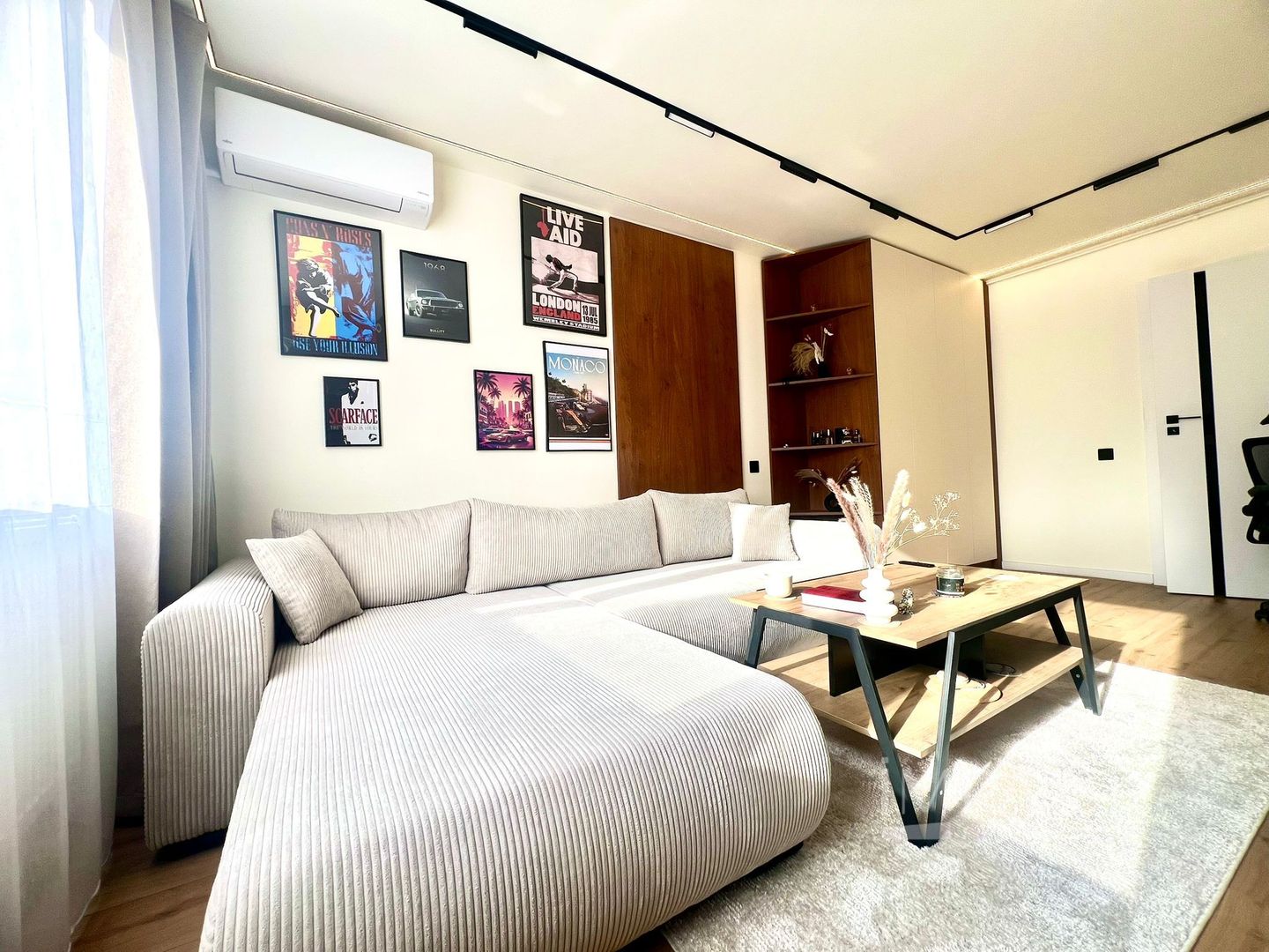 Apartament modern cu view spectaculos - Poză 2