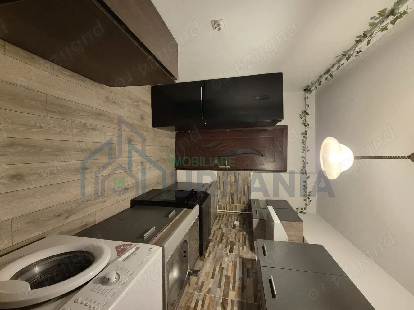 Inchiriez ap. 2 camere decomandat - Poză 4