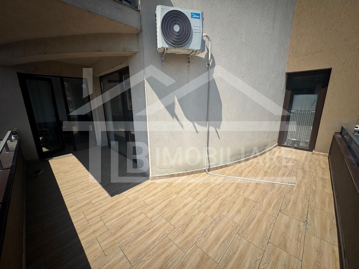 Apartament cu 2 camere, 65mp, terasa, parcare, Zona Centrala - Poză 10