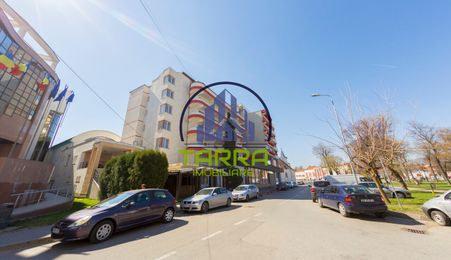 VANZARE HOTEL ALBA IULIA