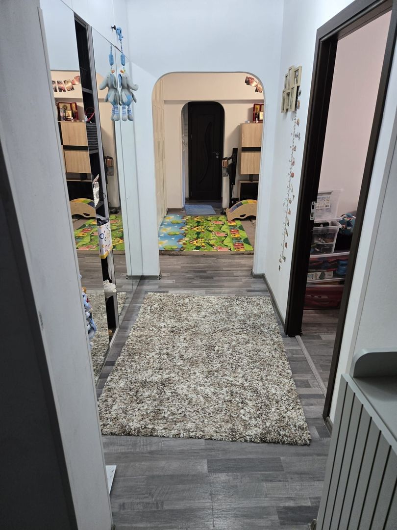 3 camere renovat, centrală proprie, balcon mare, vedere liberă, Dristor - Poză 3