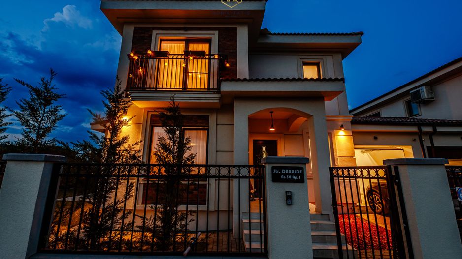 Casa Superba cu Garaj | 4 dormitoare | Liziera Padurii, Central | Com0 - Poză 15