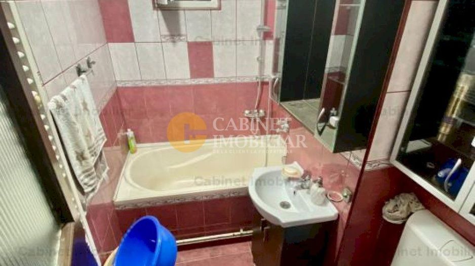 2 Camere Decomadat - Zona Primaverii - Podu Ros - Poză 3