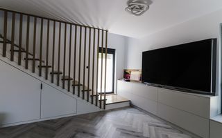 VILĂ MODERNĂ DE LUX CU PISCINĂ, FOTOVOLTAICE ȘI FOIȘOR – BREAZA - Poză 59