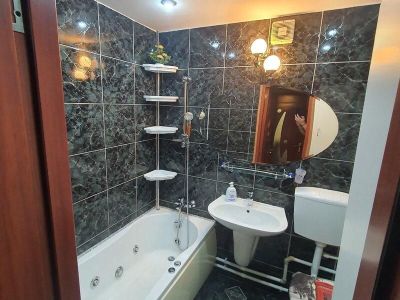 AP. 3 CAMERE BRANCOVEANU, LOC PARCARE, MASINA SPALAT VASE, CENTRALA - Poză 12