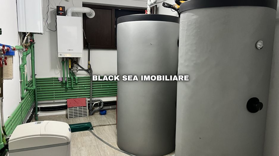 Vila de 7 Camere D+P+1+POD - Curte si garaj, EFORIE NORD Ocazie unica - Poză 23