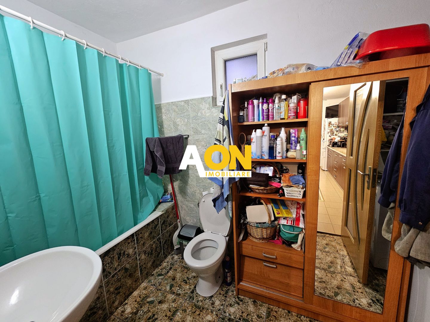 Casa cu doua corpuri, 5 camere, 1580 mp teren, Dealul Furcilor - Poză 8