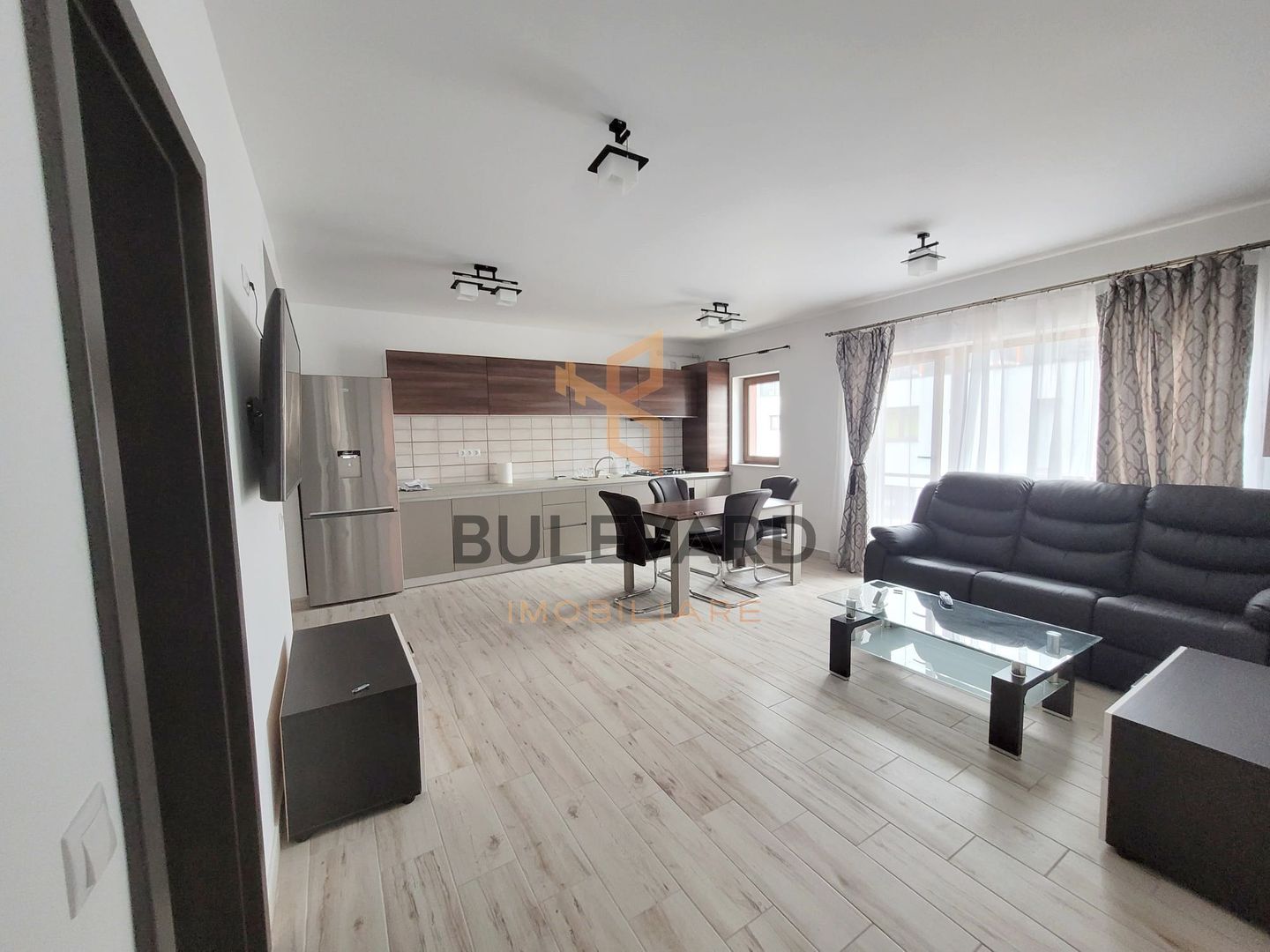 Apartament cu 3 camere, zona Parcului Poligon! - Poză 1