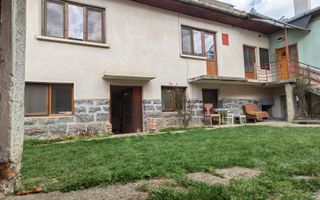 Casă cu 4 camere si teren zona Ciucului 120 m² - Poză 9