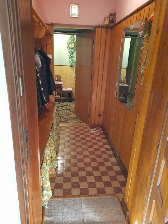 Apartament 4 camere, ultracentral, 90 mp utili, Campina, Prahova - Poză 1