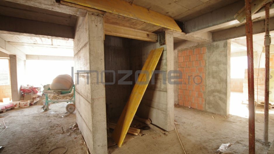 The Building - Barsanesti - Poză 17