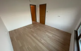 Casa cu 4 camere - Dumbravita - Poză 22