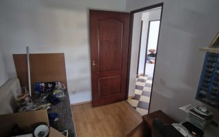 Apartament 3 camere - decomandat, mobilat, etaj 2/4, Cisnadie - Poză 5